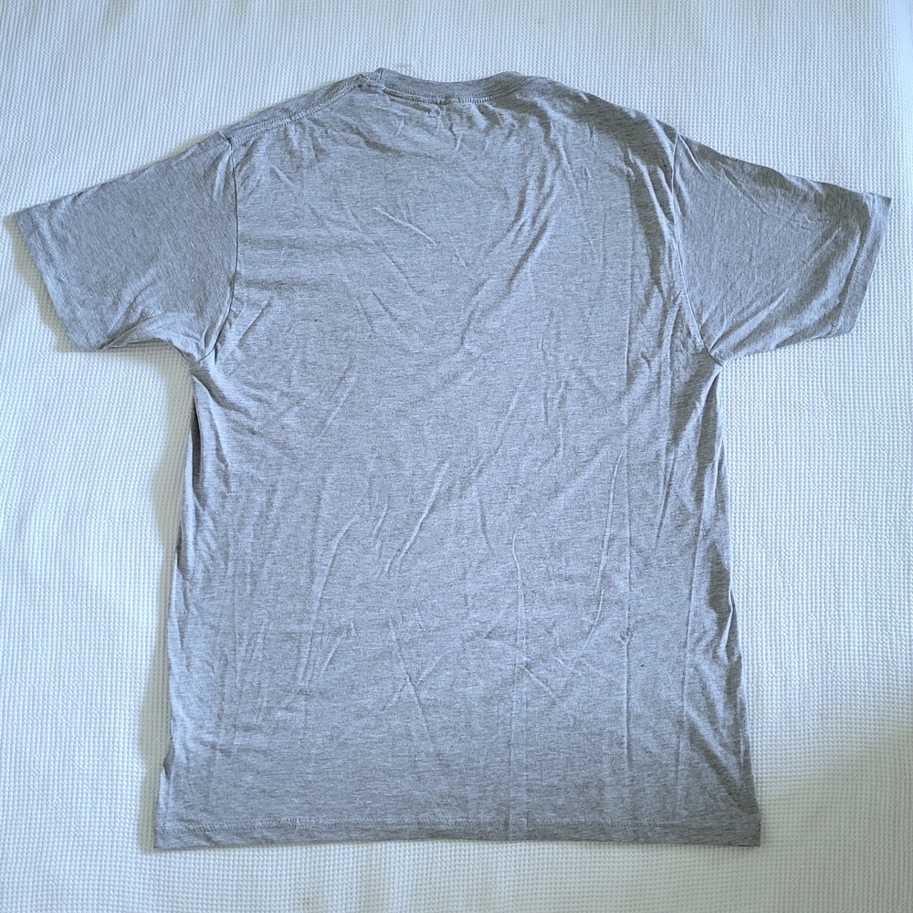 Official Licensed Ford Mustang🐎 Graphic Tee👕 - NWT - Picture 2 of 12